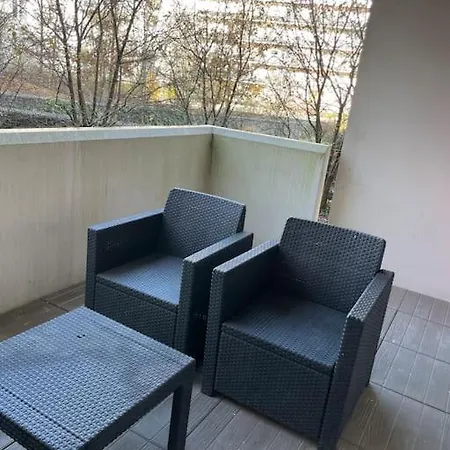 Apartment Lormont- 2 Personnes - Grande Terrasse *